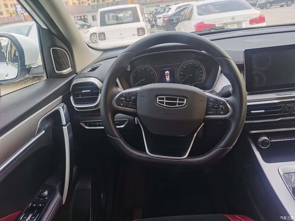 Geely Coolray, 2021 14