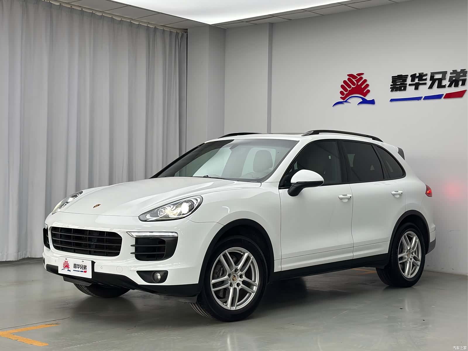 Porsche Cayenne, 2015 1