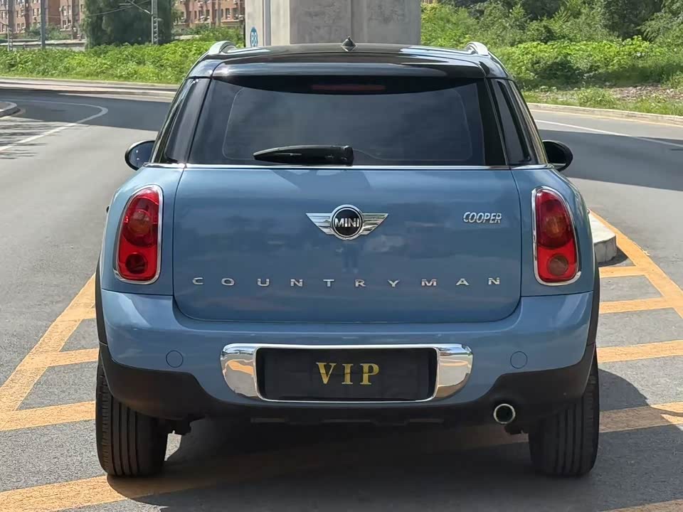 MINI COUNTRYMAN