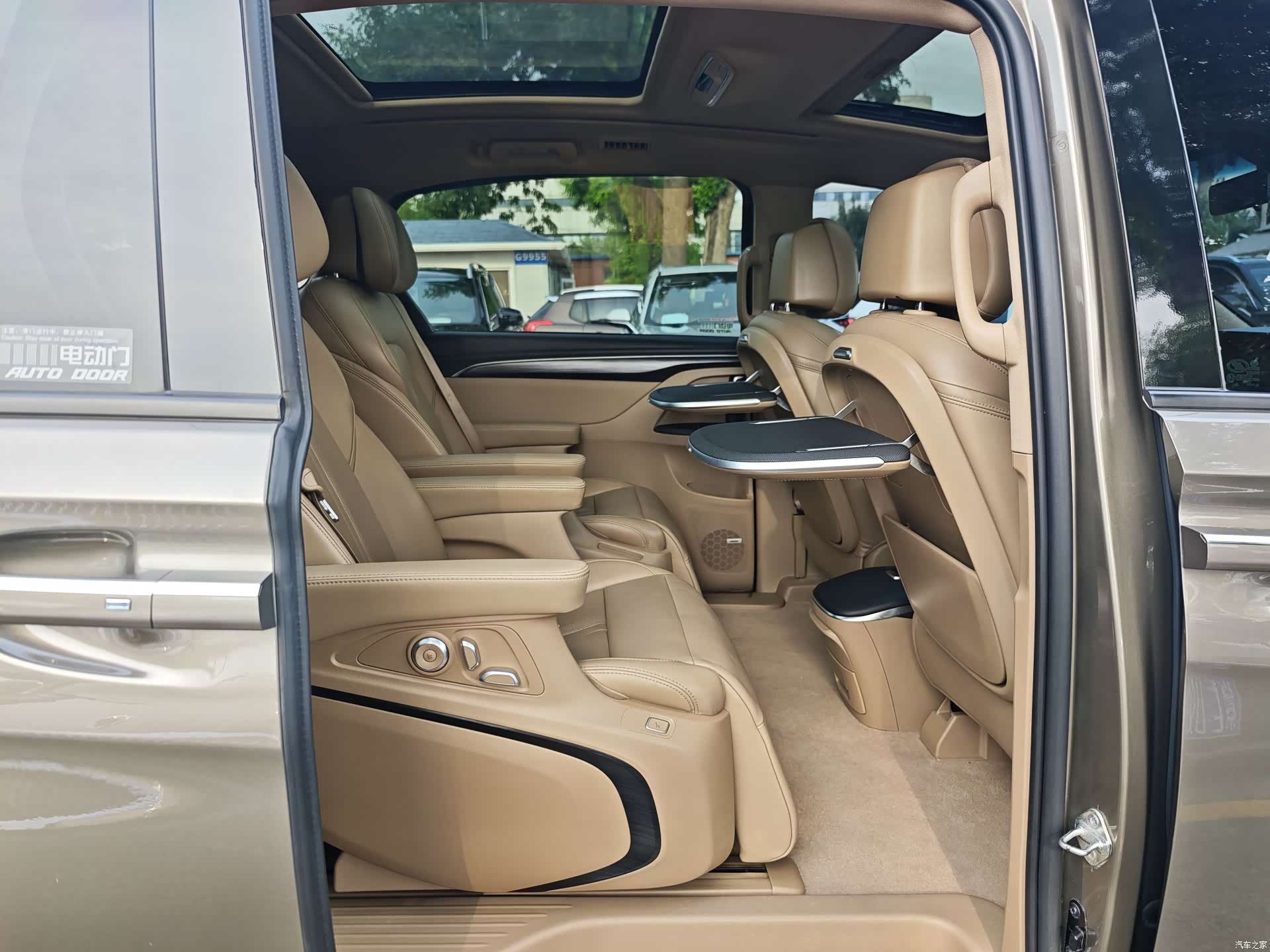 Buick GL8, 2020 11