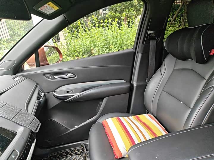 Cadillac XT4 2018 28T liang qu Leading