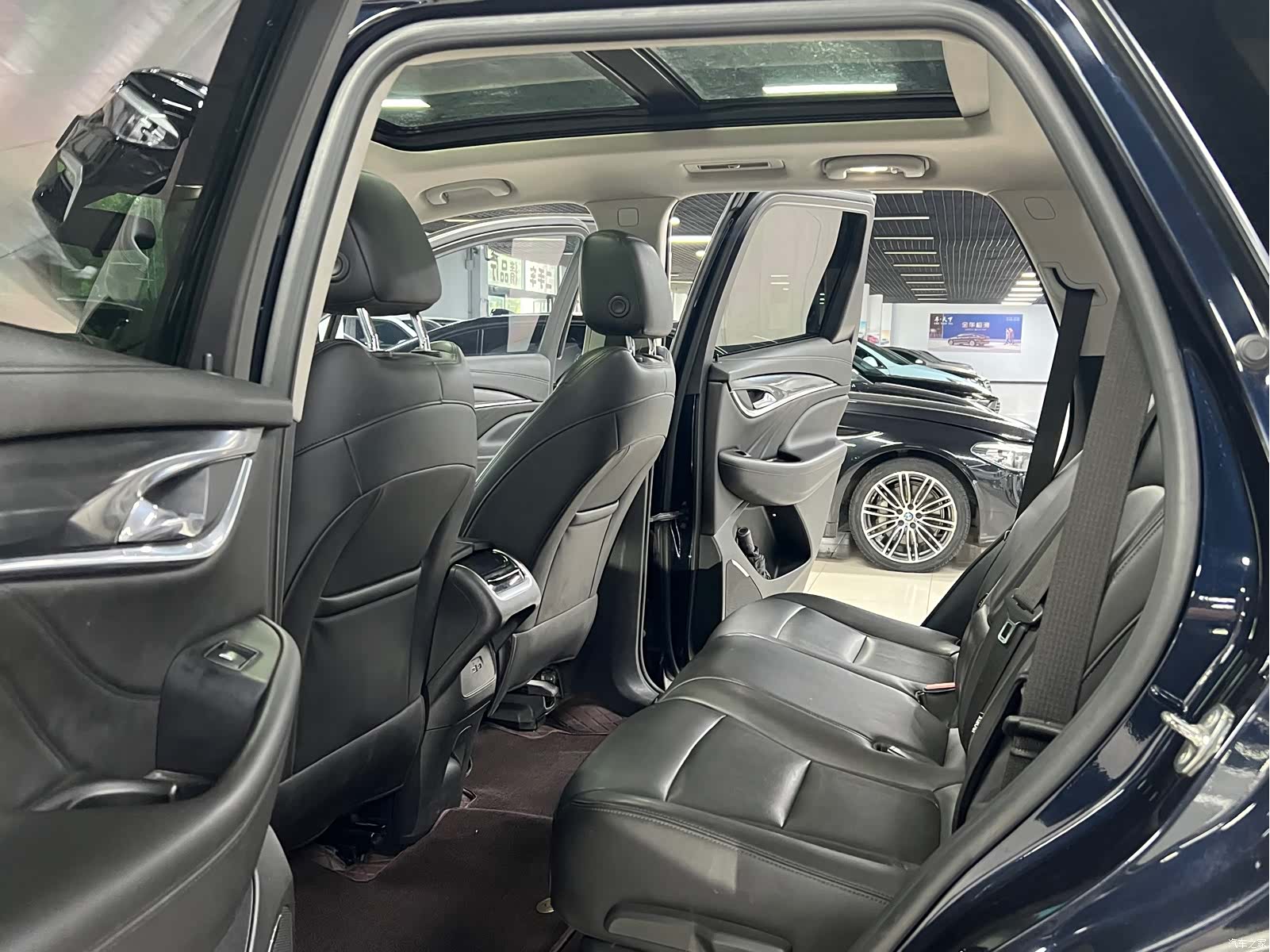 Buick Enclave, 2020 9