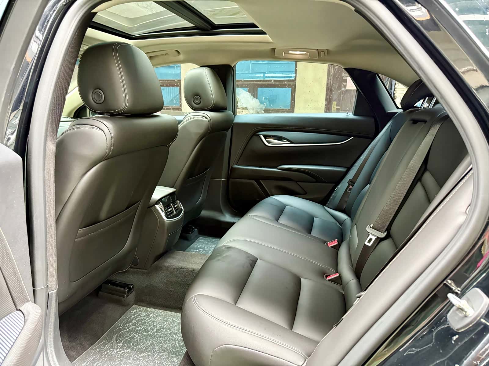 Cadillac XTS, 2019 9
