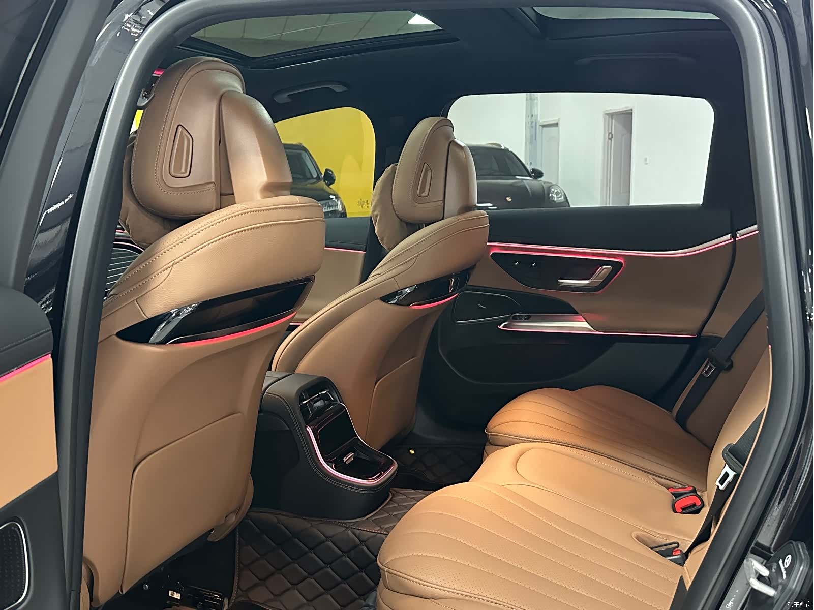 Mercedes-Benz E-Class, 2025 все фото