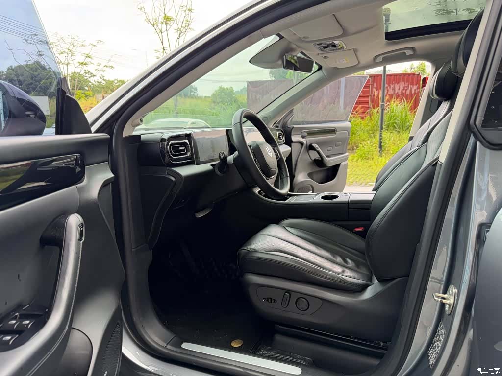 Leapmotor C11, 2023 13