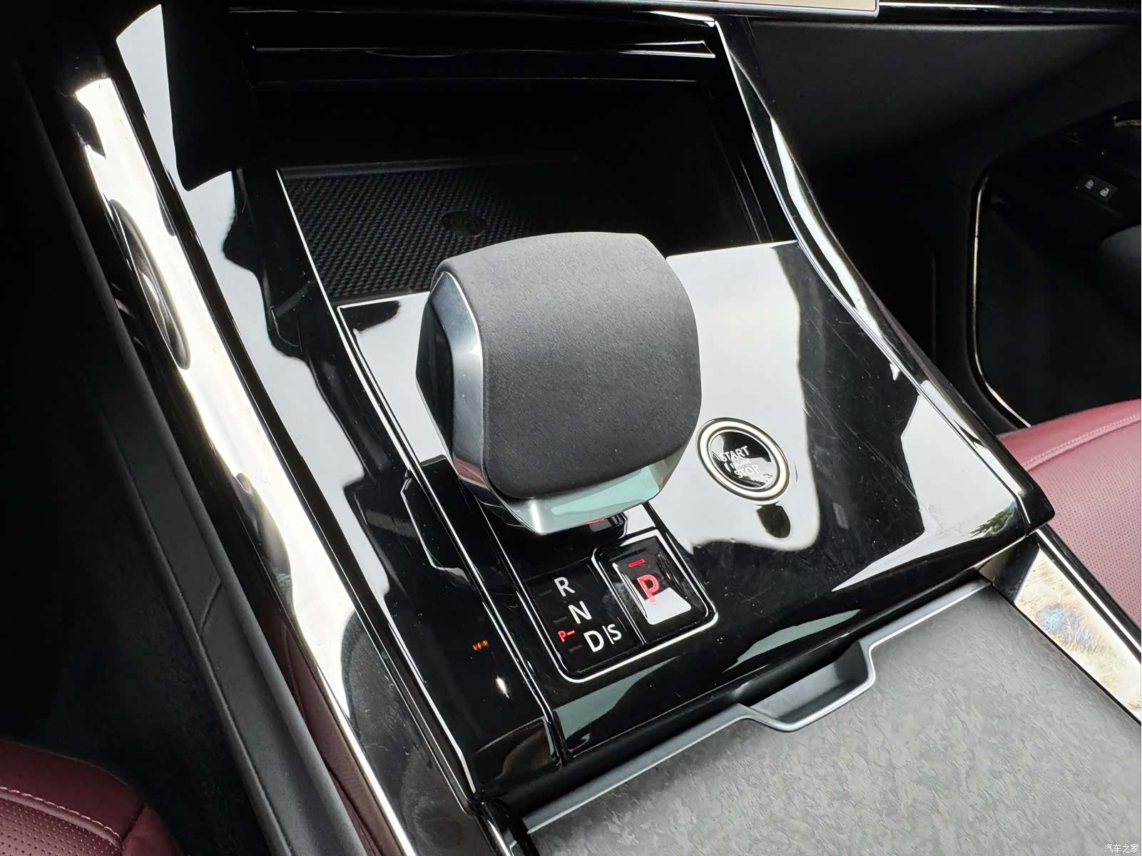 Land Rover Range Rover, 2024 12