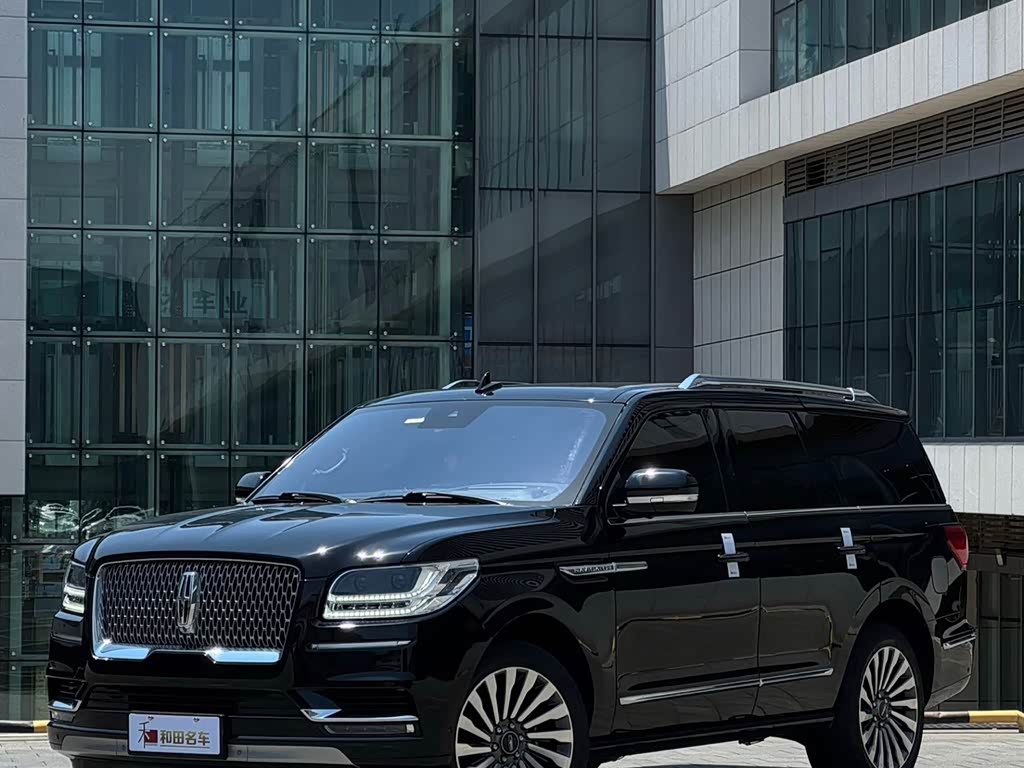Lincoln Navigator