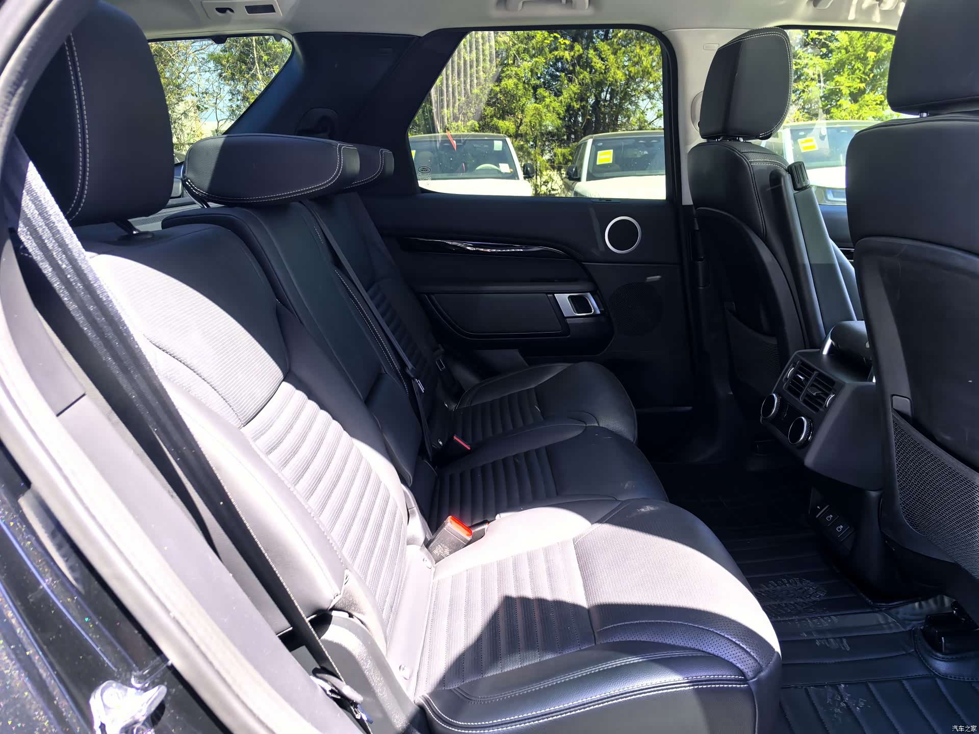 Land Rover Discovery, 2024 8
