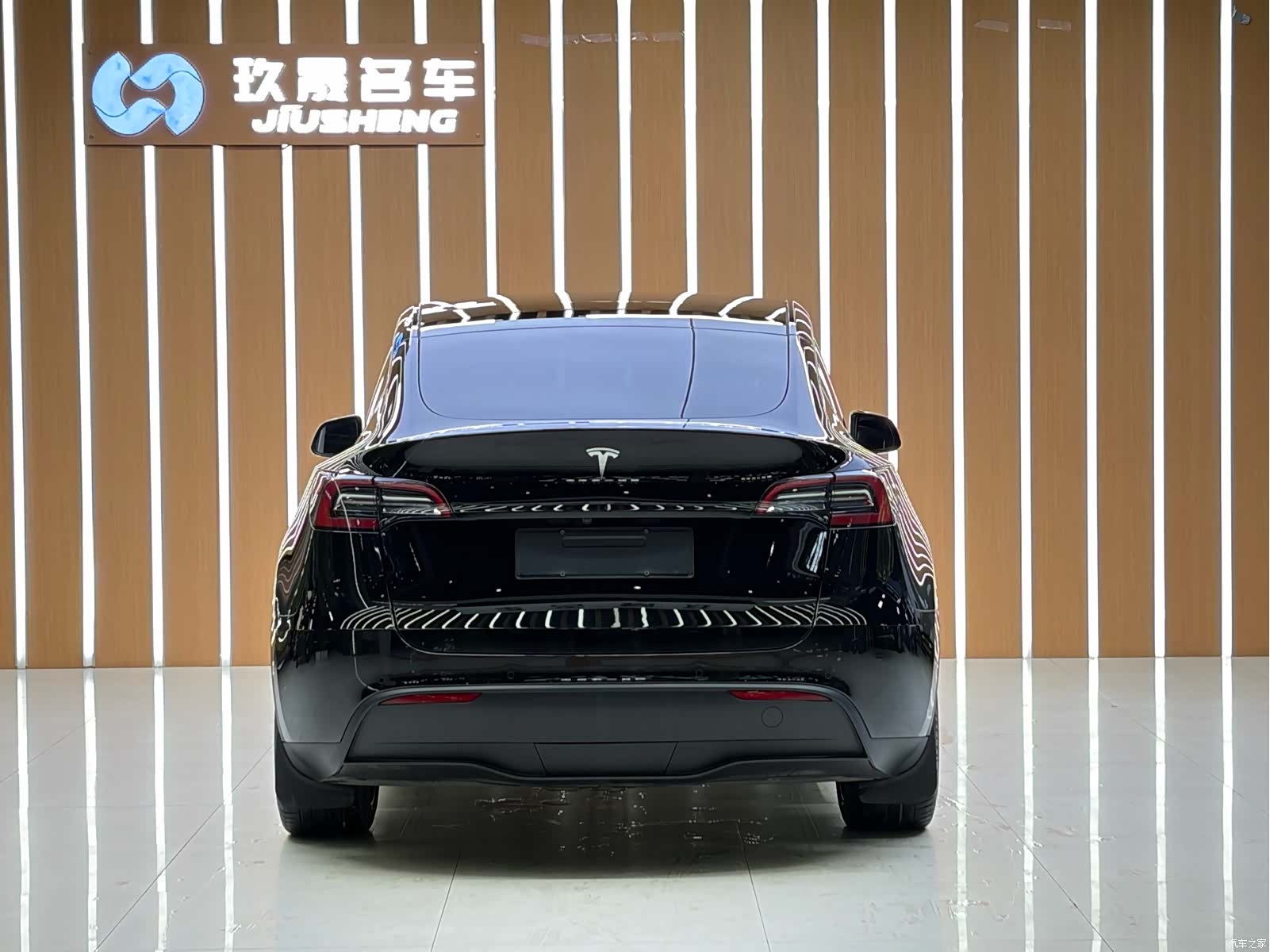 Tesla Model Y, 2023 12
