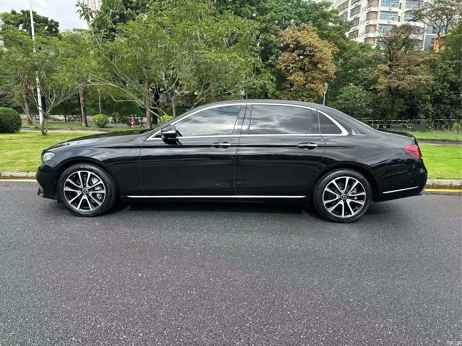 Mercedes-Benz E-Class, 2019 15