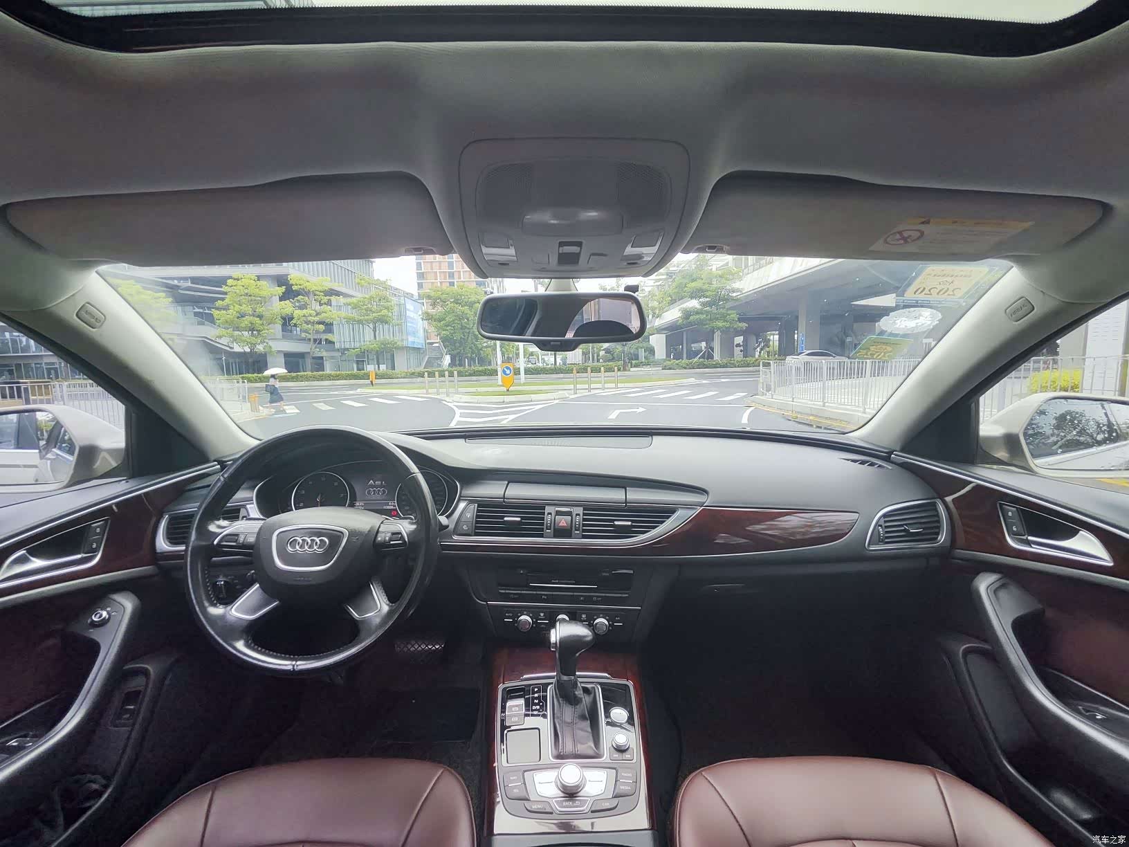 Audi A6L, 2014 11