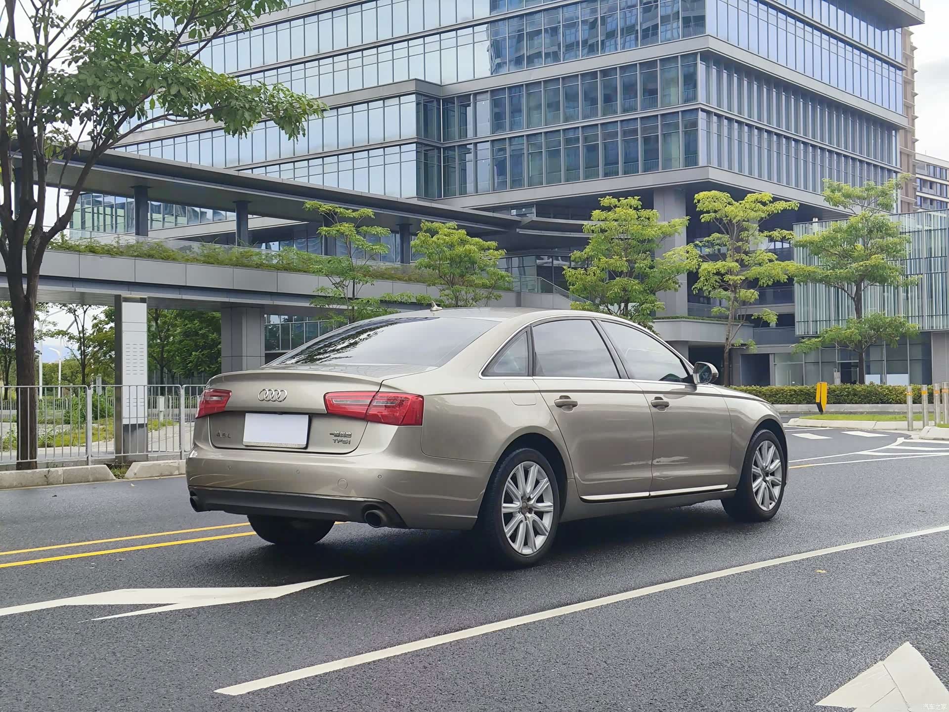 Audi A6L, 2014 6