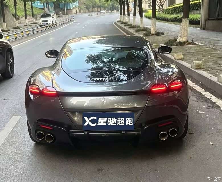 Ferrari Roma, 2021 4
