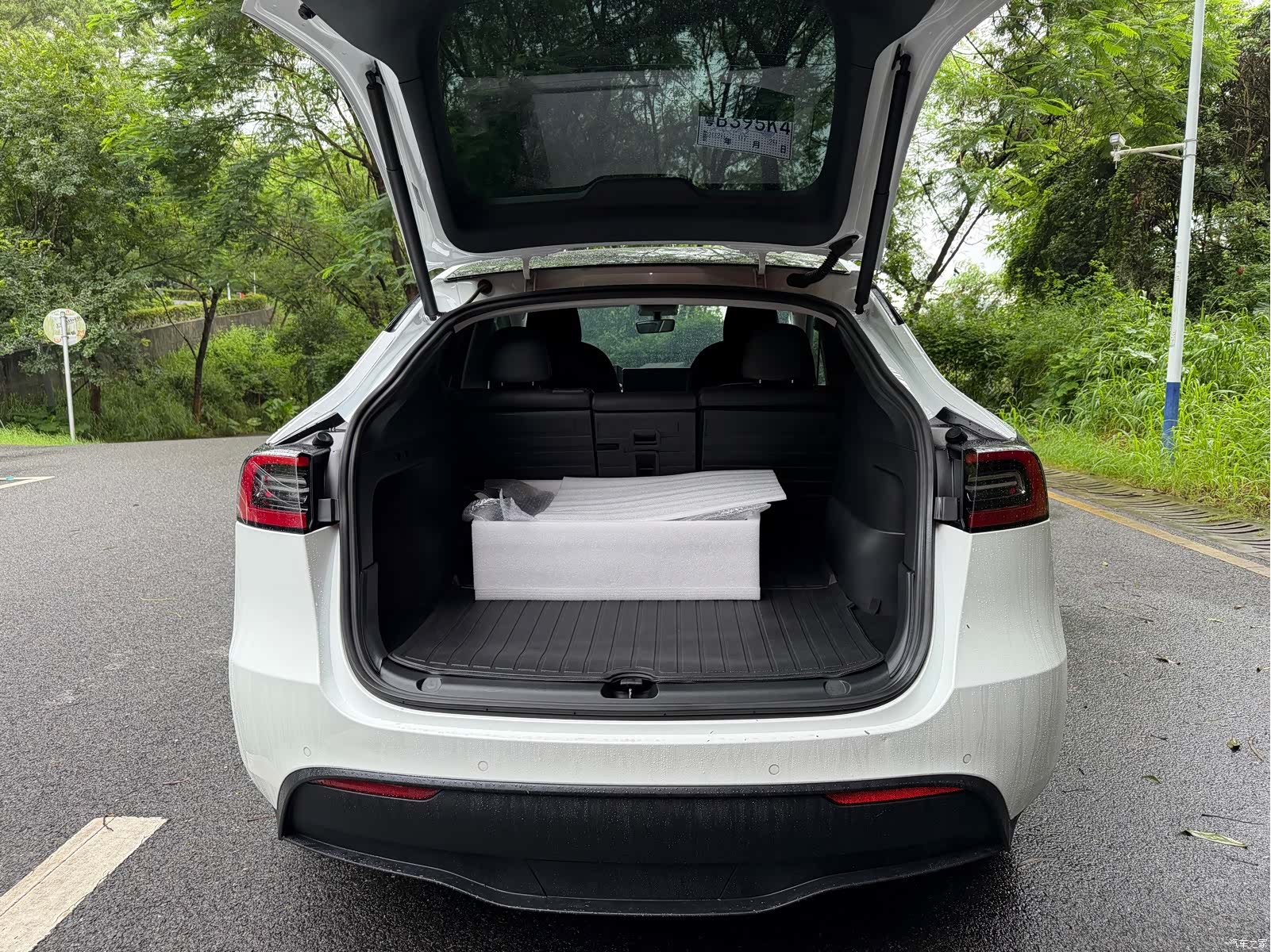 Tesla Model Y, 2021 19