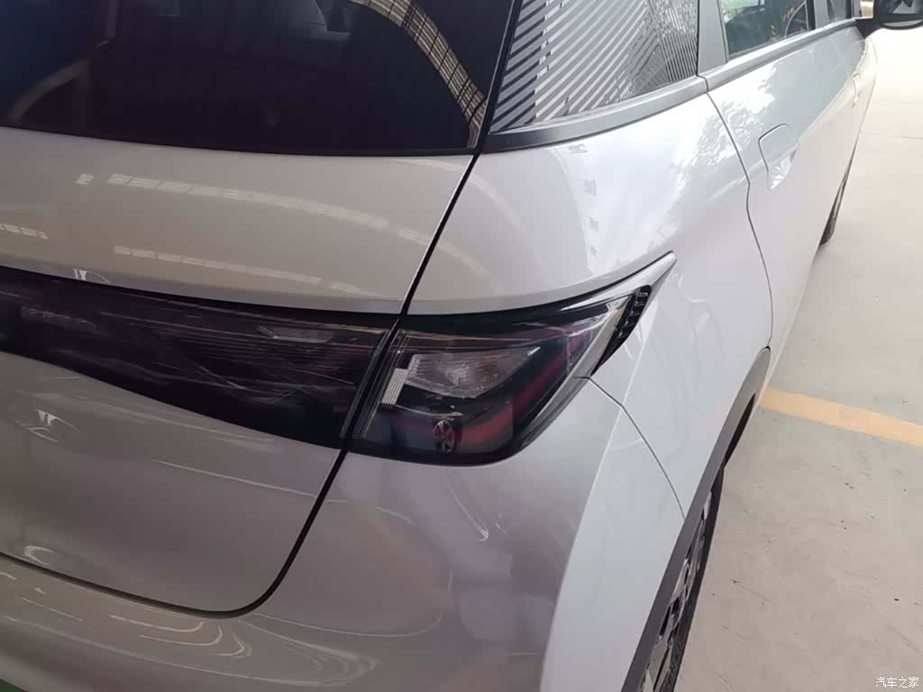 BYD Dolphin, 2023 8