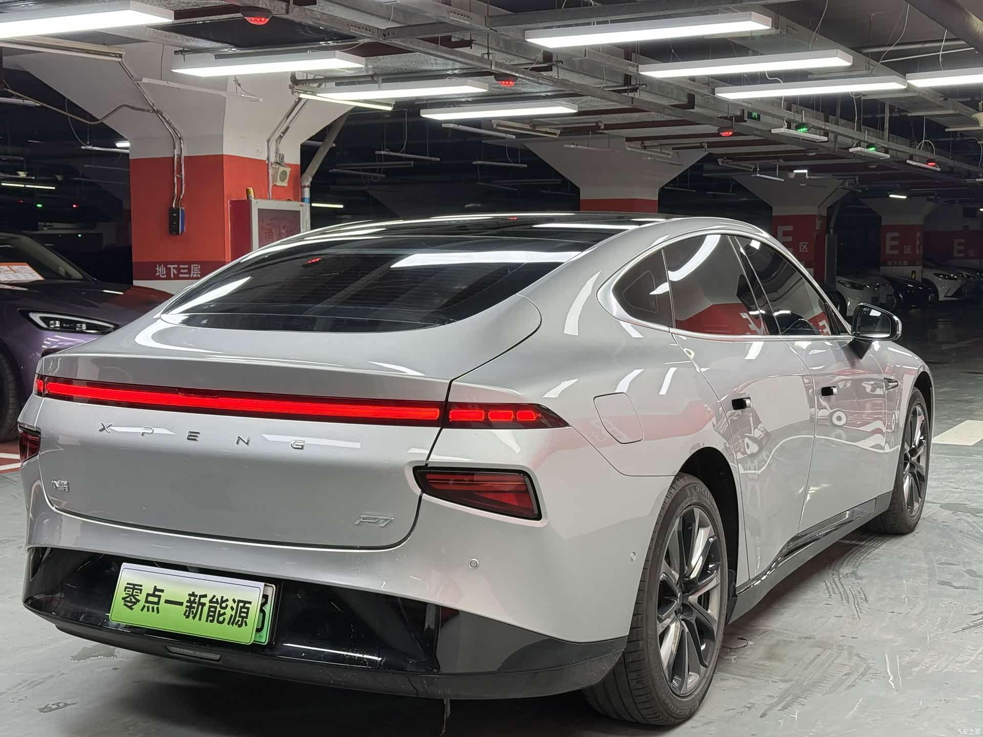 Xpeng P7, 2022 все фото