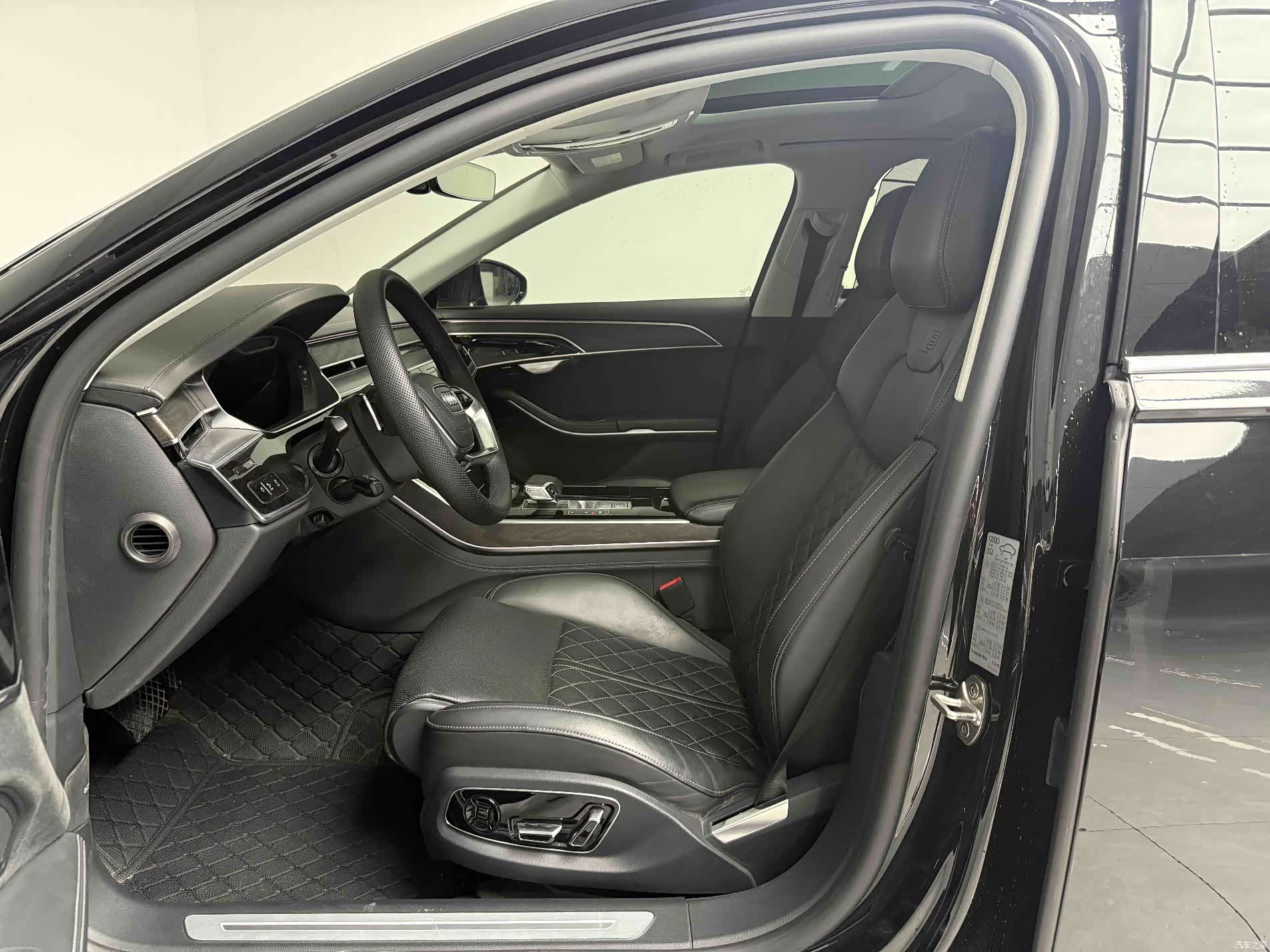 Audi A8L, 2023 9