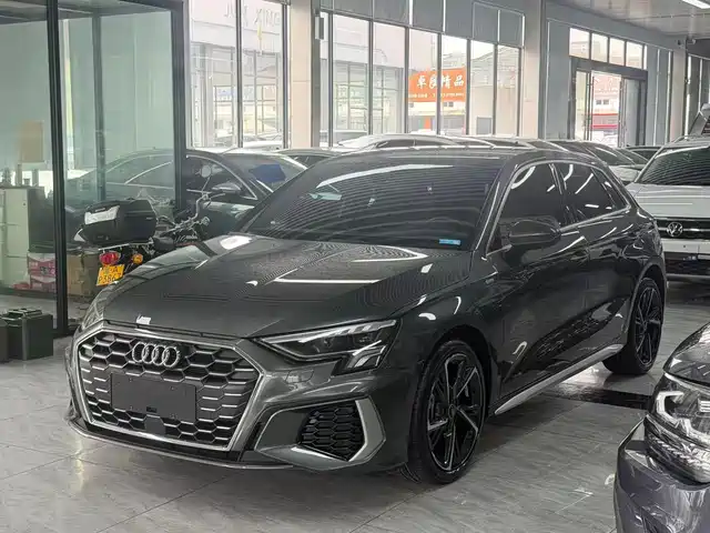 Audi A3 2023 — купить из Китая под заказ