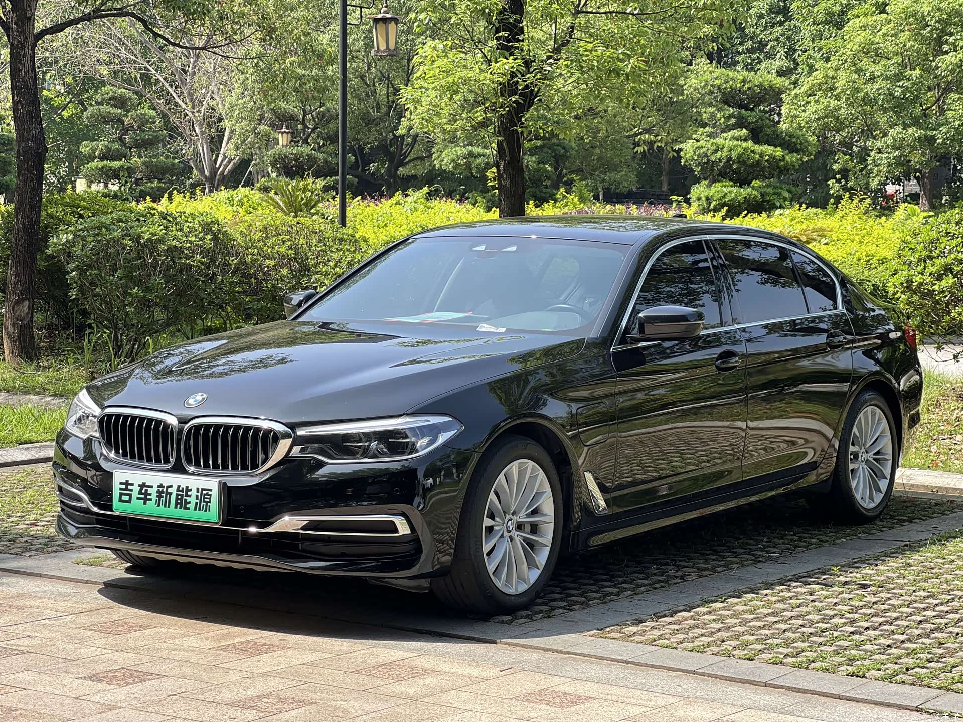 BMW 5 Series, 2020 1