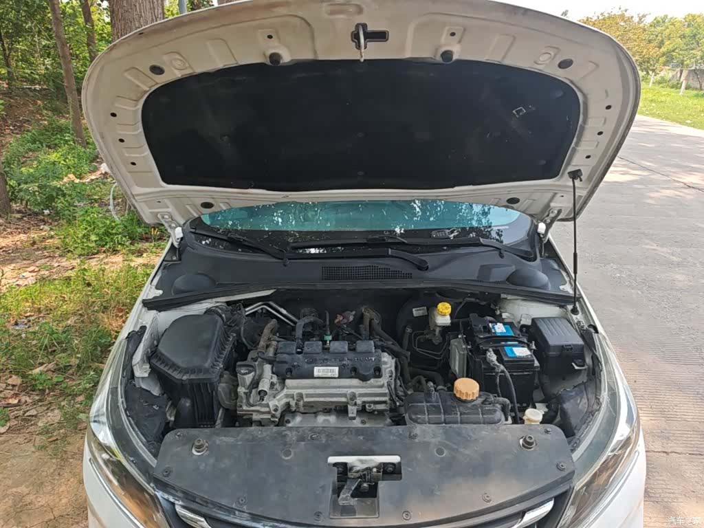Wuling 310W, 2019 20
