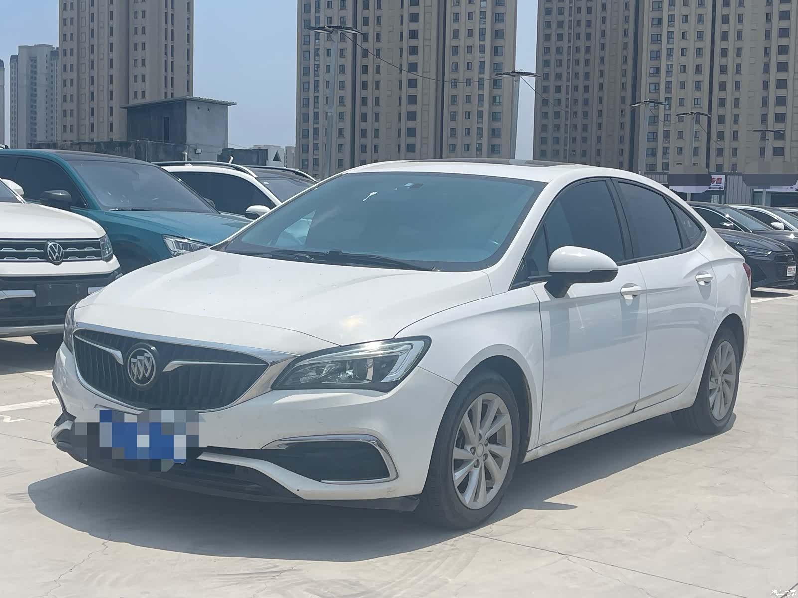 Buick Verano, 2017 1