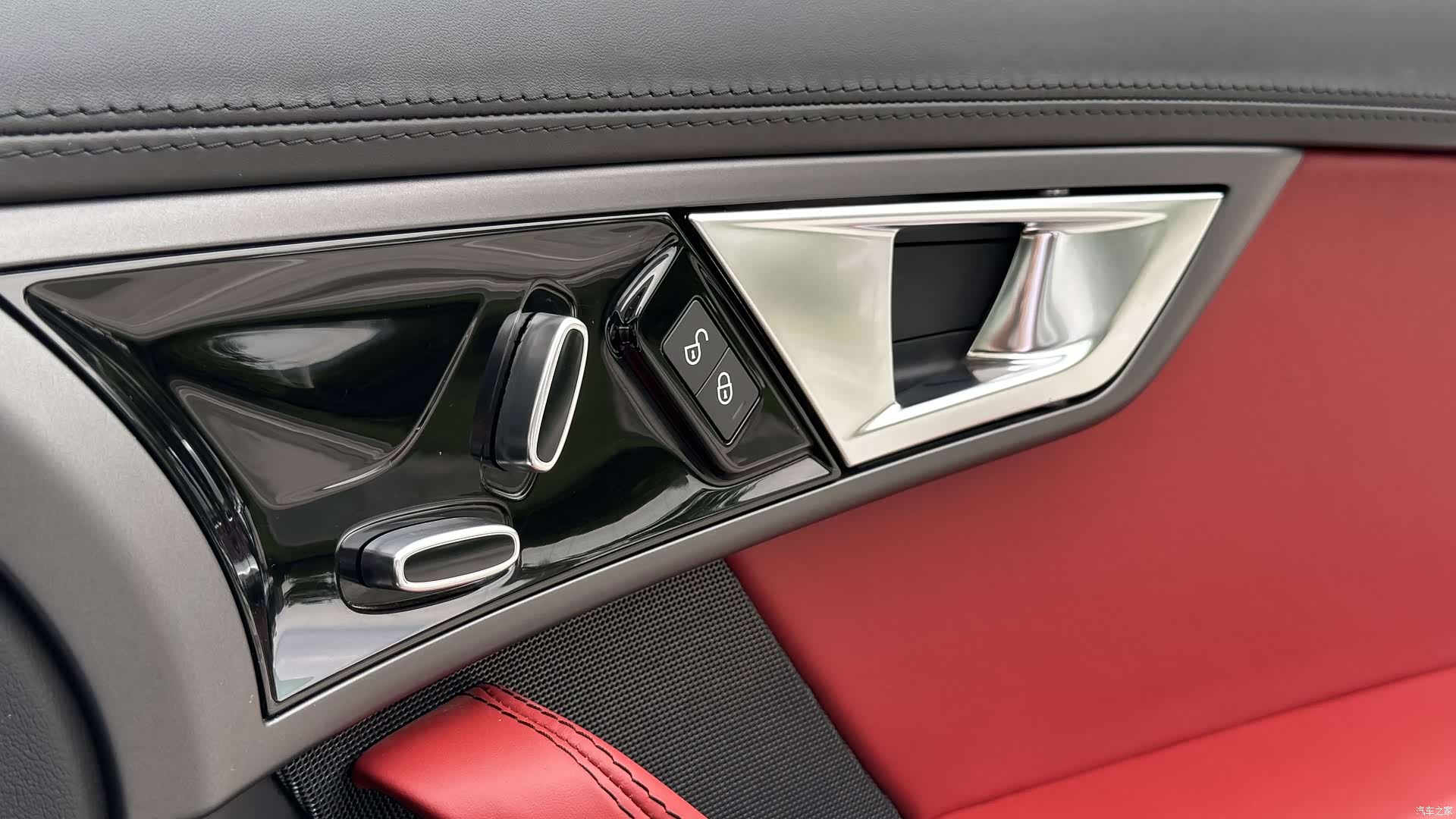 Jaguar F-TYPE, 2016 16