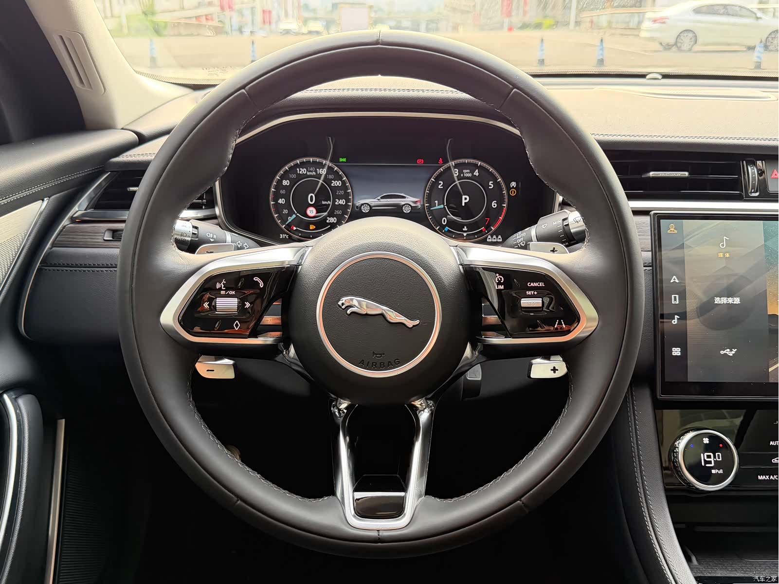 Land Rover P200, 2022 13