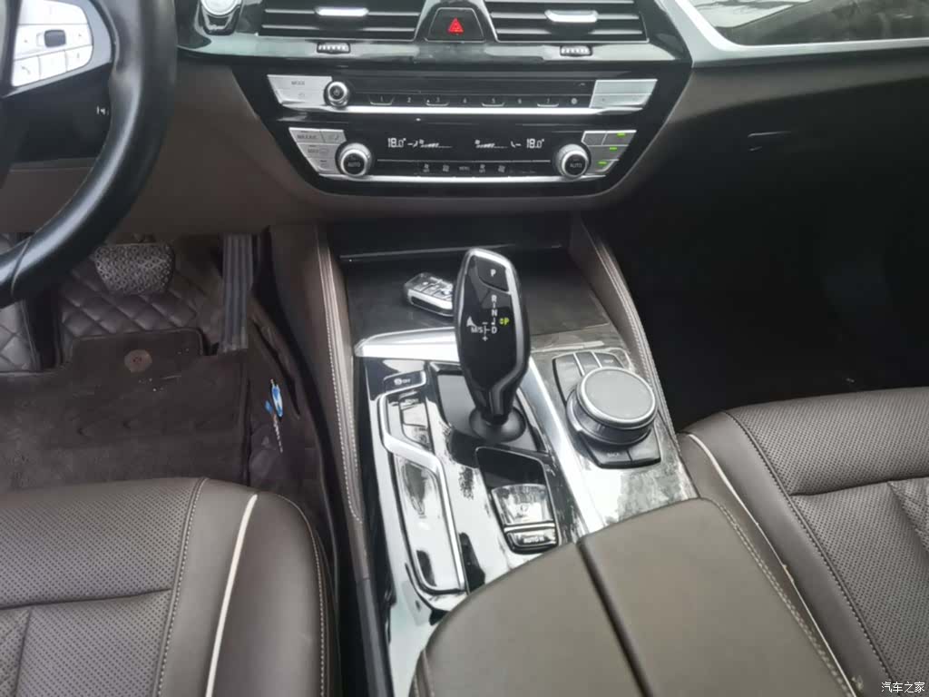 BMW 5 Series, 2022 14