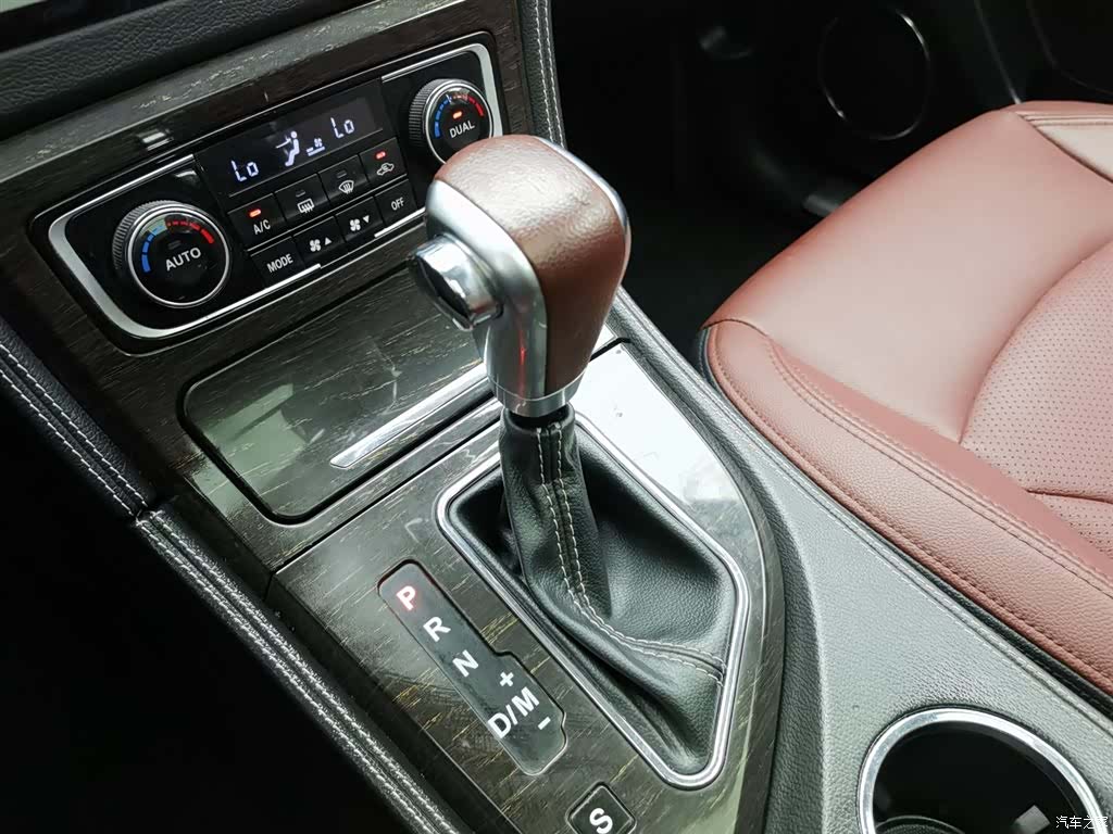 Zotye T600, 2015 13