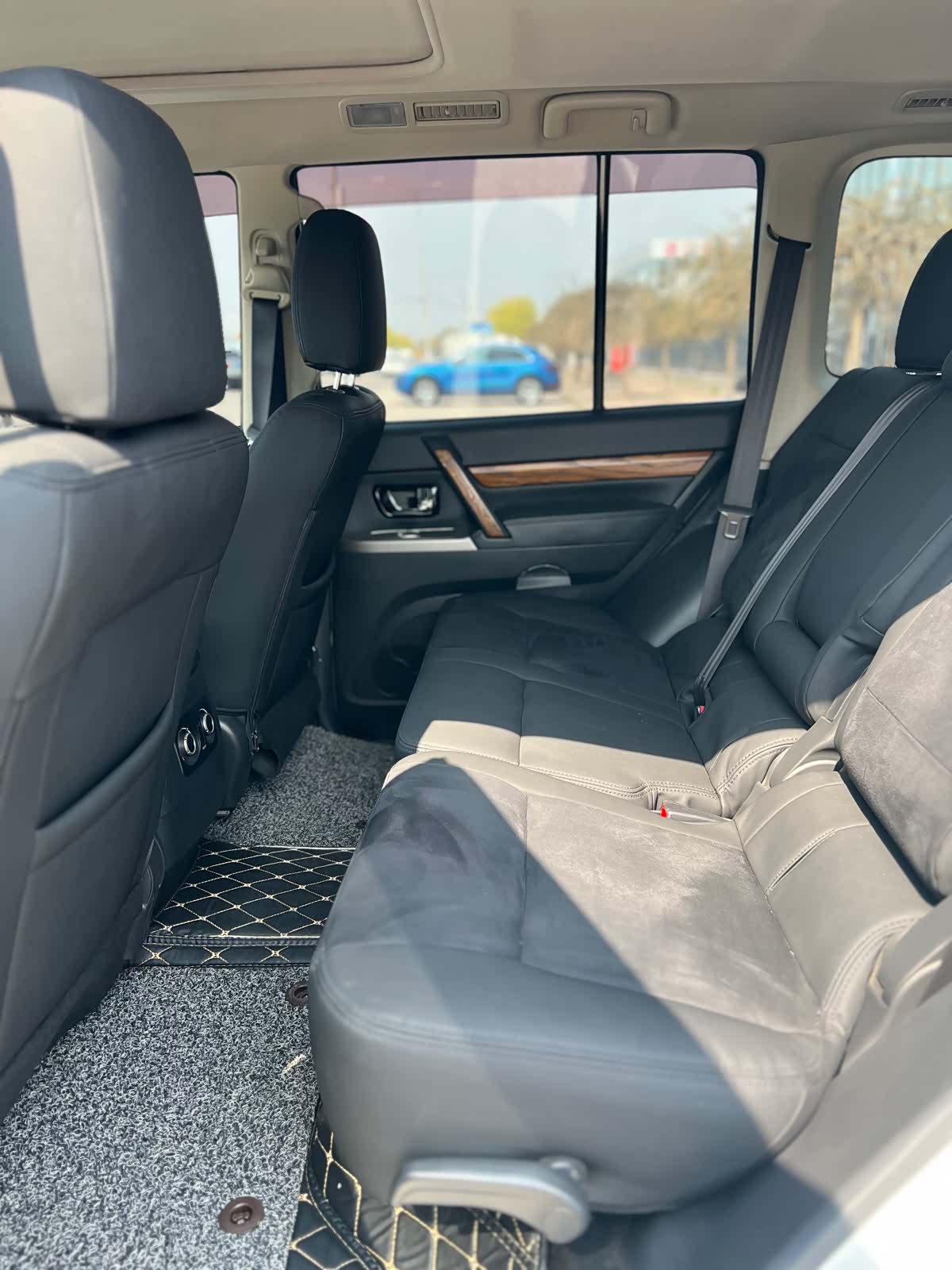 Mitsubishi Pajero, 2018 12