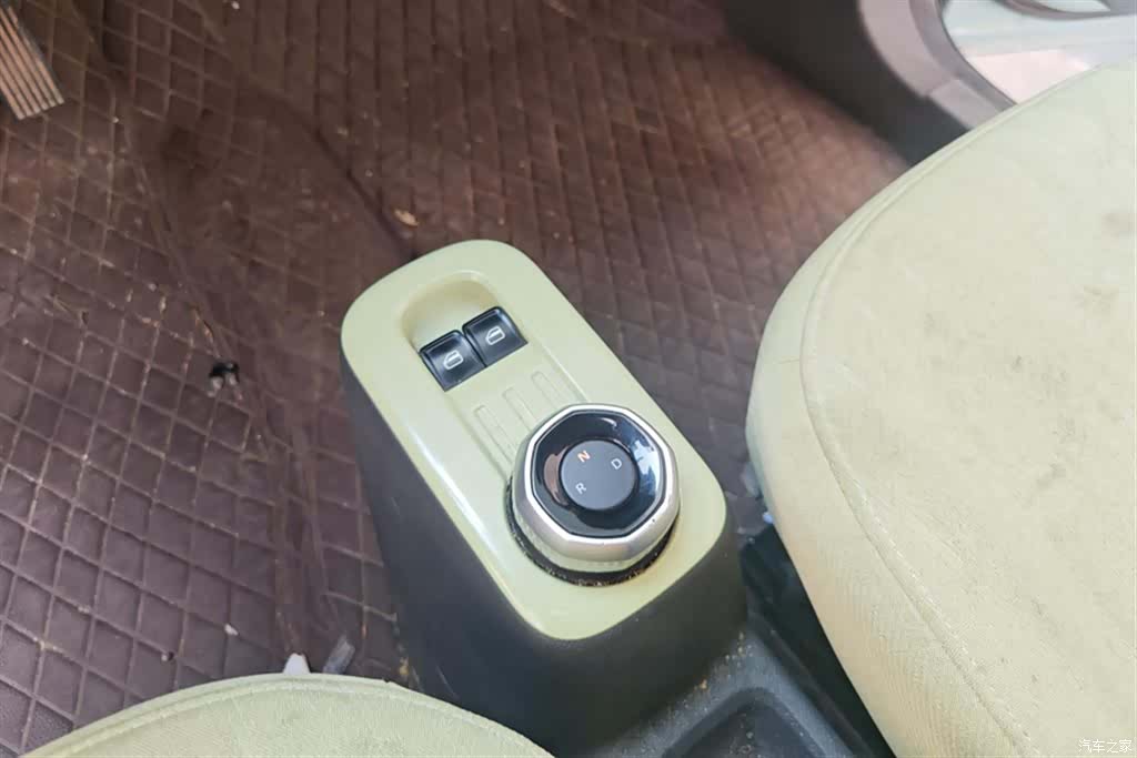 Geely Panda, 2023 16