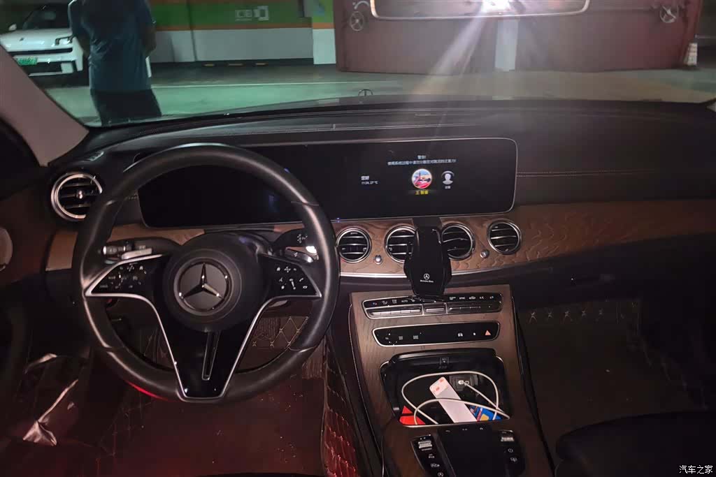 Mercedes-Benz E-Class, 2022 12