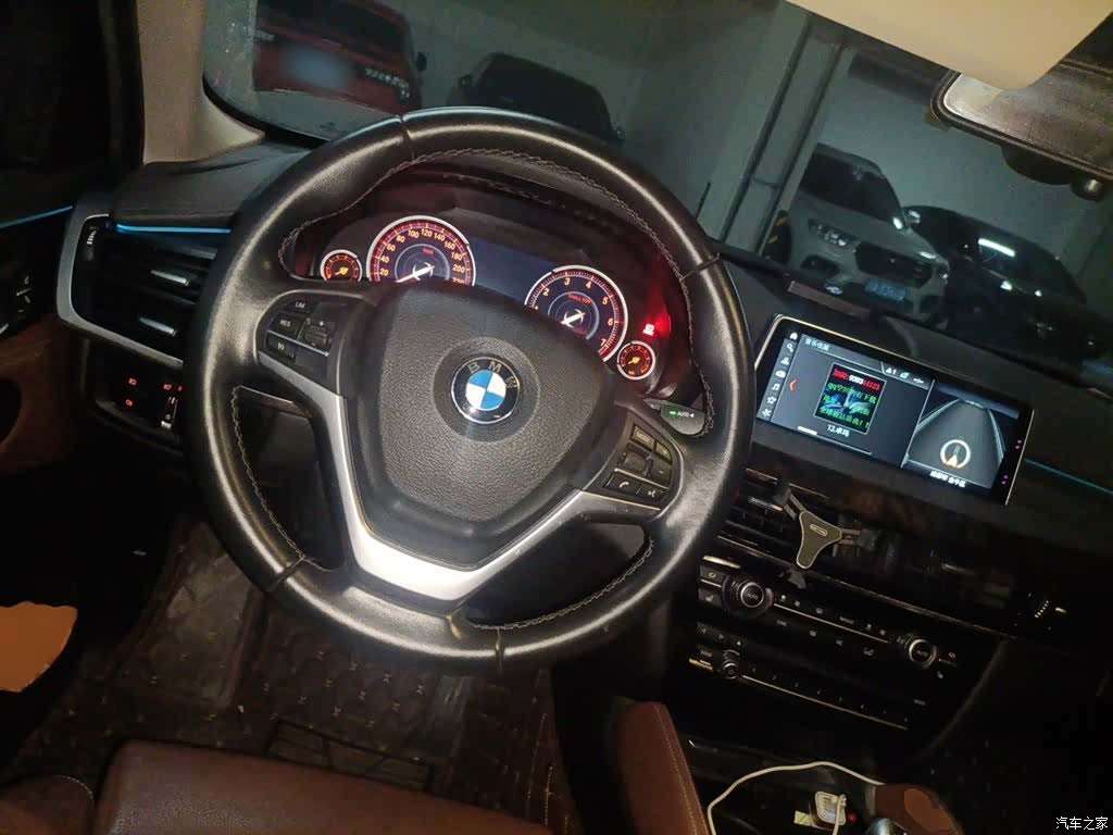 BMW X6, 2018 11
