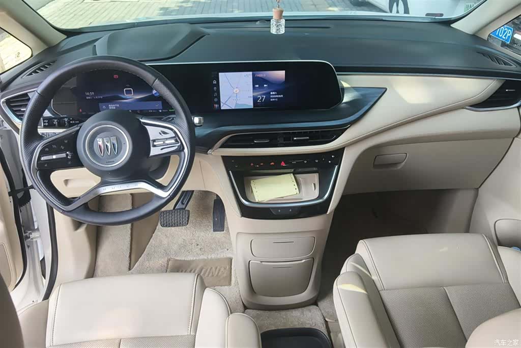 Buick GL8, 2025 12