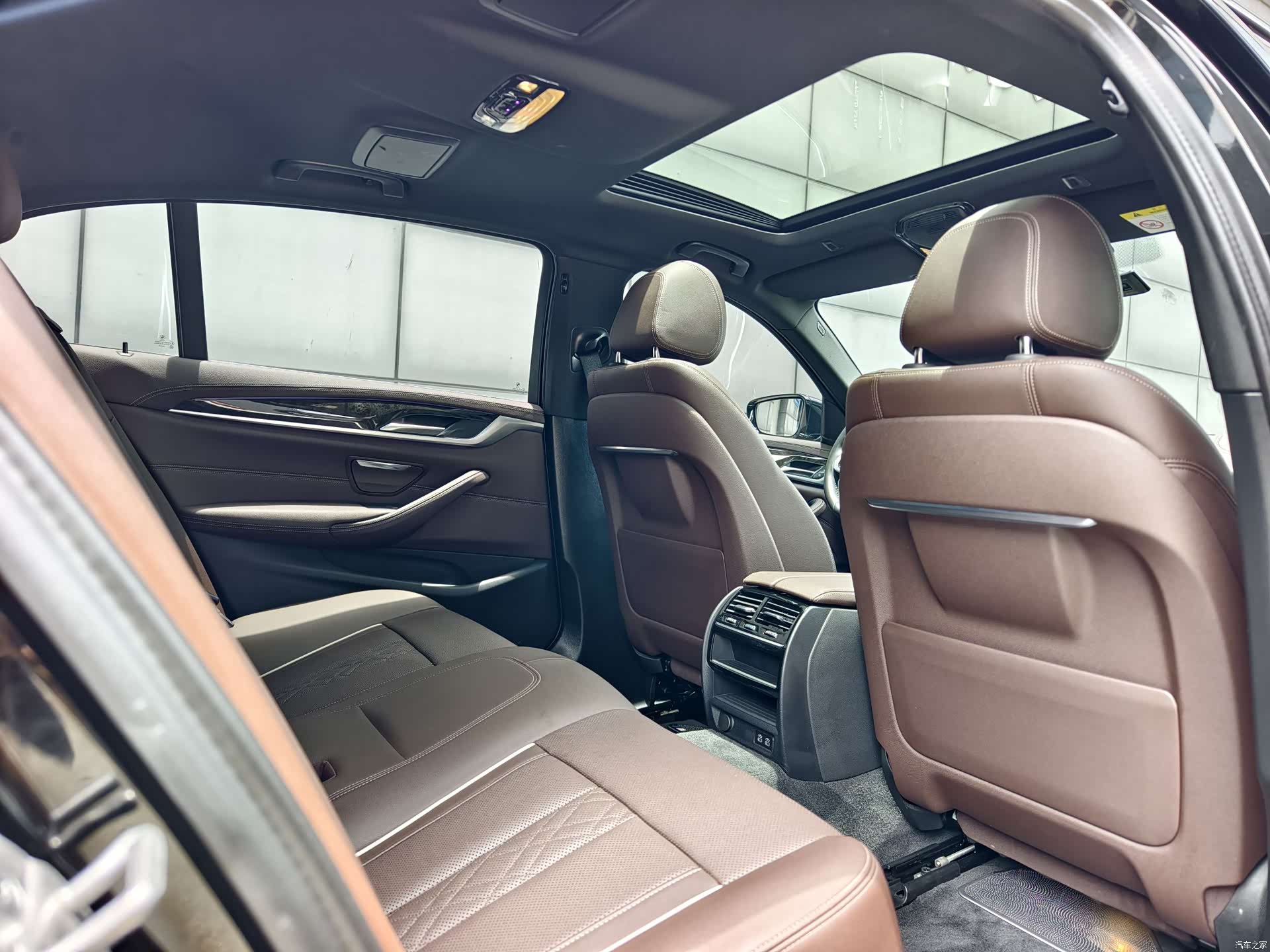 BMW 5 Series, 2021 10