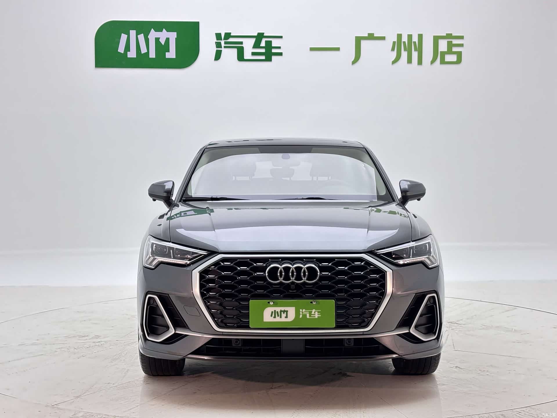 Audi Q3, 2022 все фото