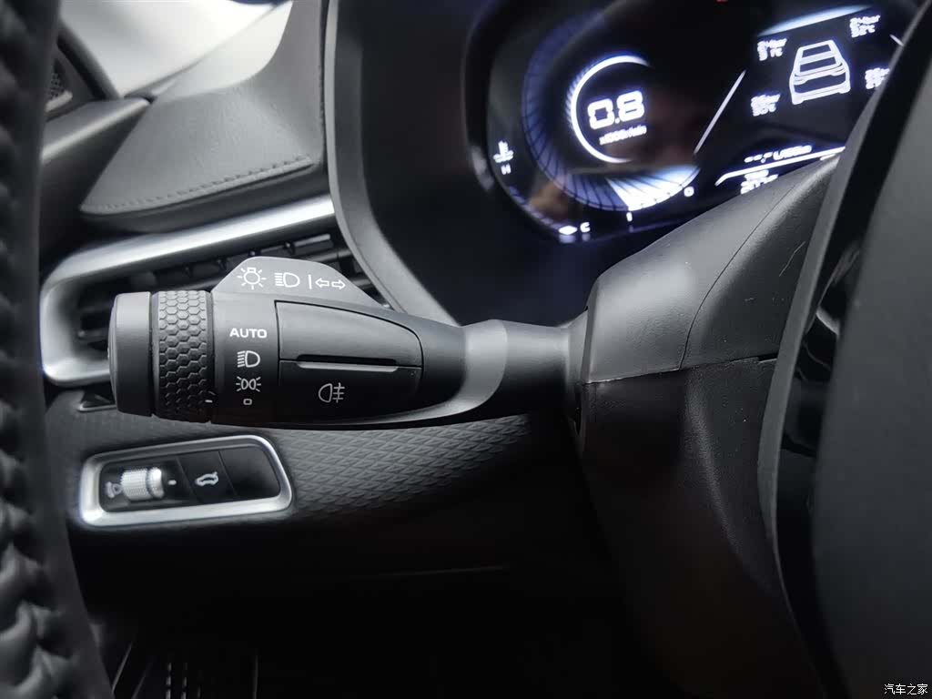Geely Emgrand, 2022 21