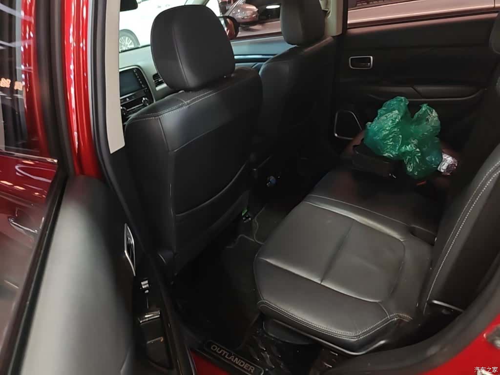 Mitsubishi Outlander, 2017 17