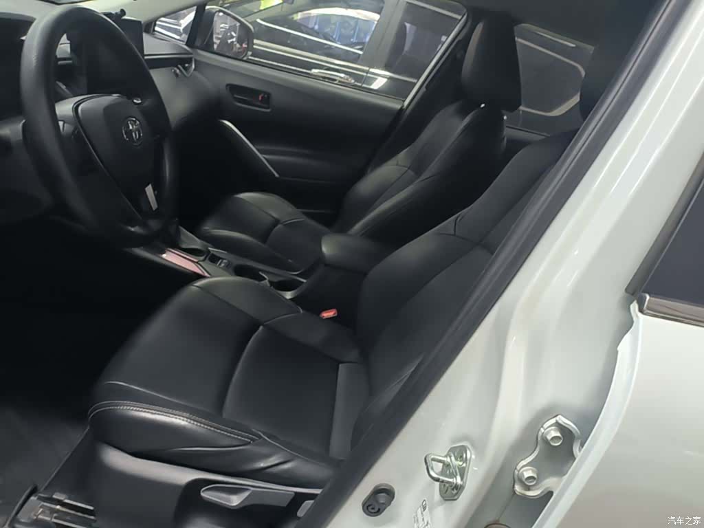 Toyota Frontlander, 2023 15