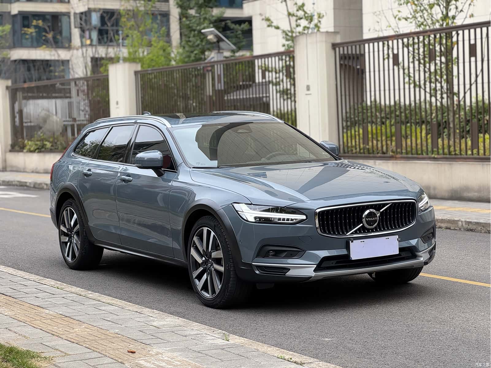 Volvo V90, 2023 3
