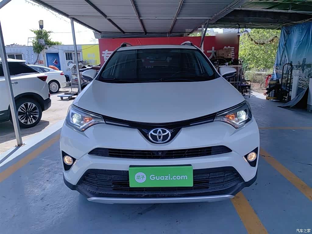 Toyota RAV4, 2017 3