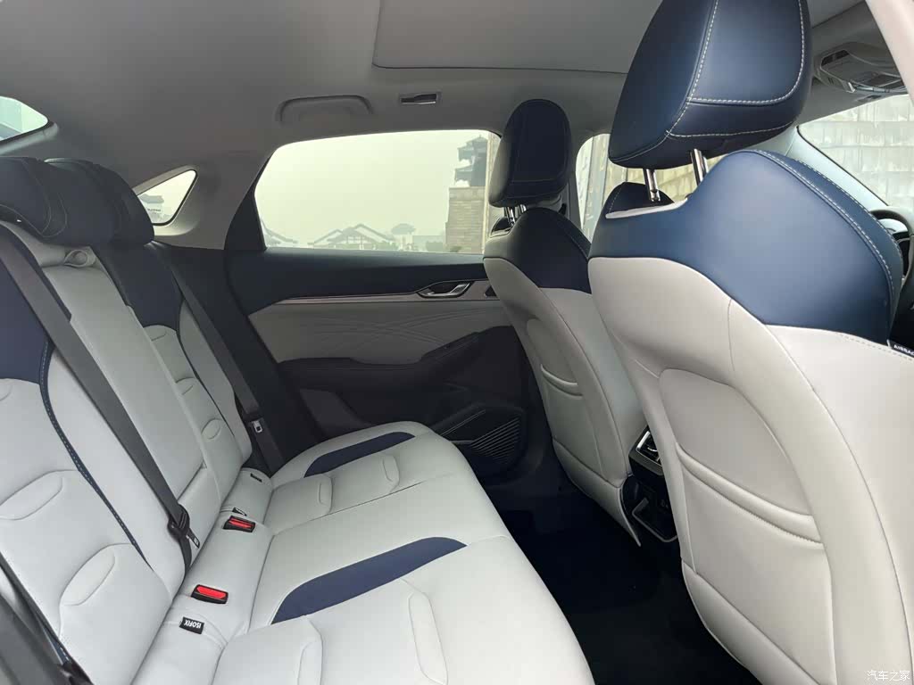 Geely Preface, 2021 14