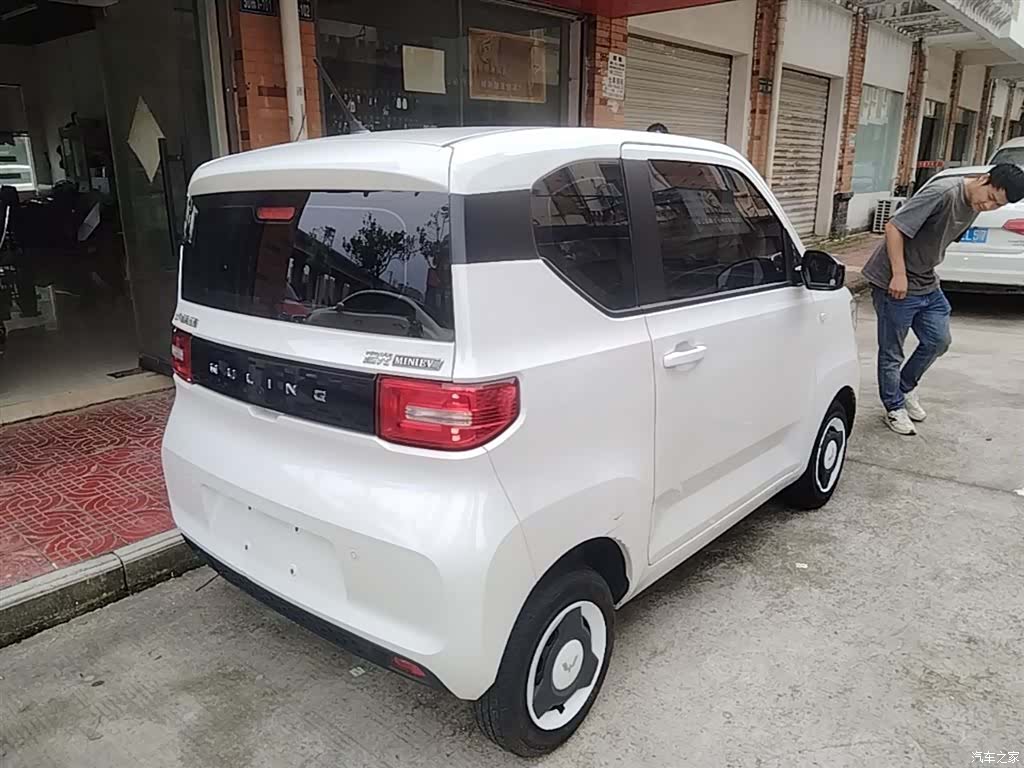 Wuling MINIEV, 2022 все фото