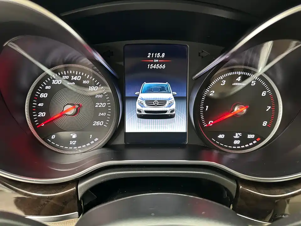 Mercedes-Benz V-class