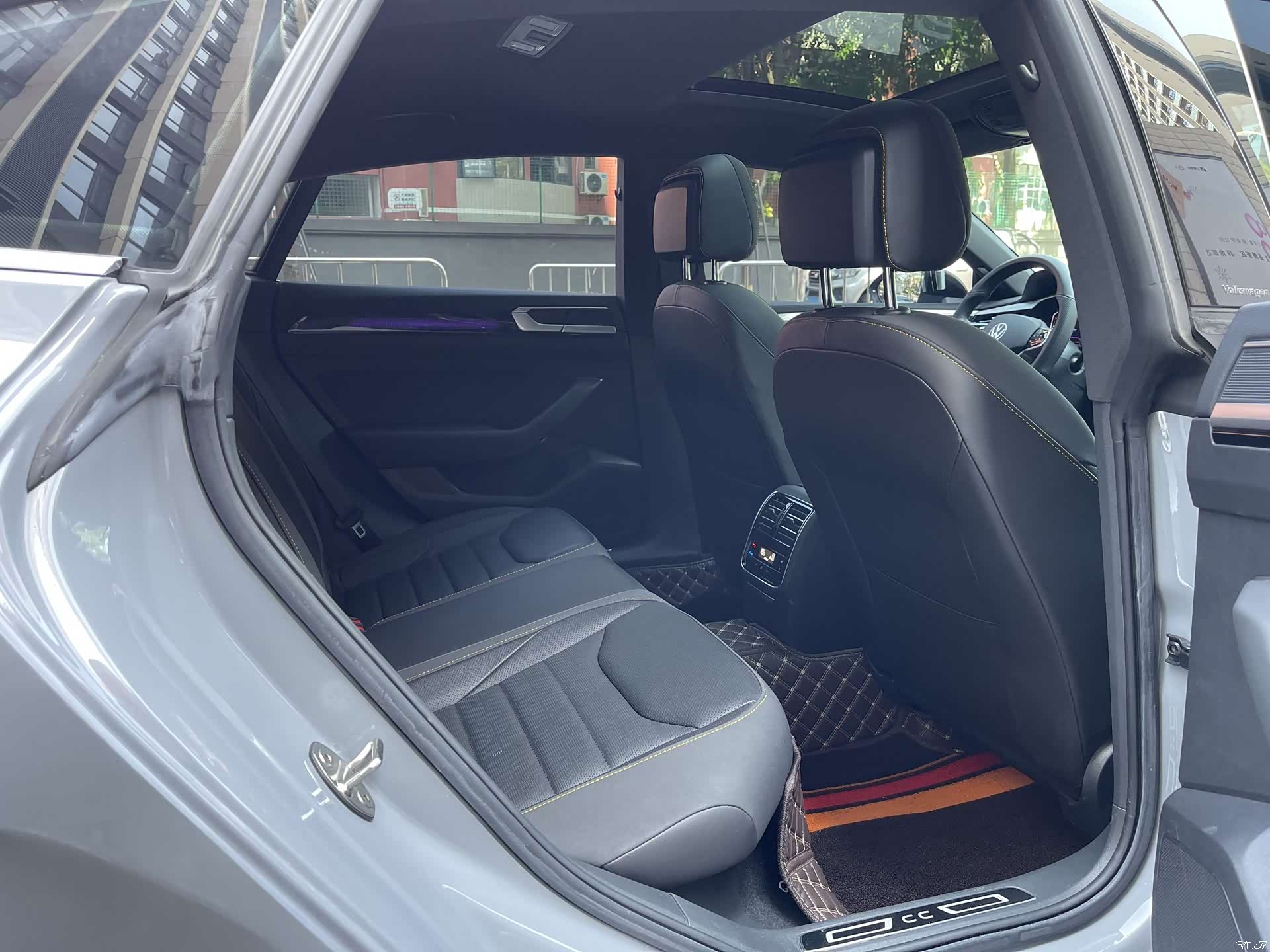 Volkswagen CC, 2023 15