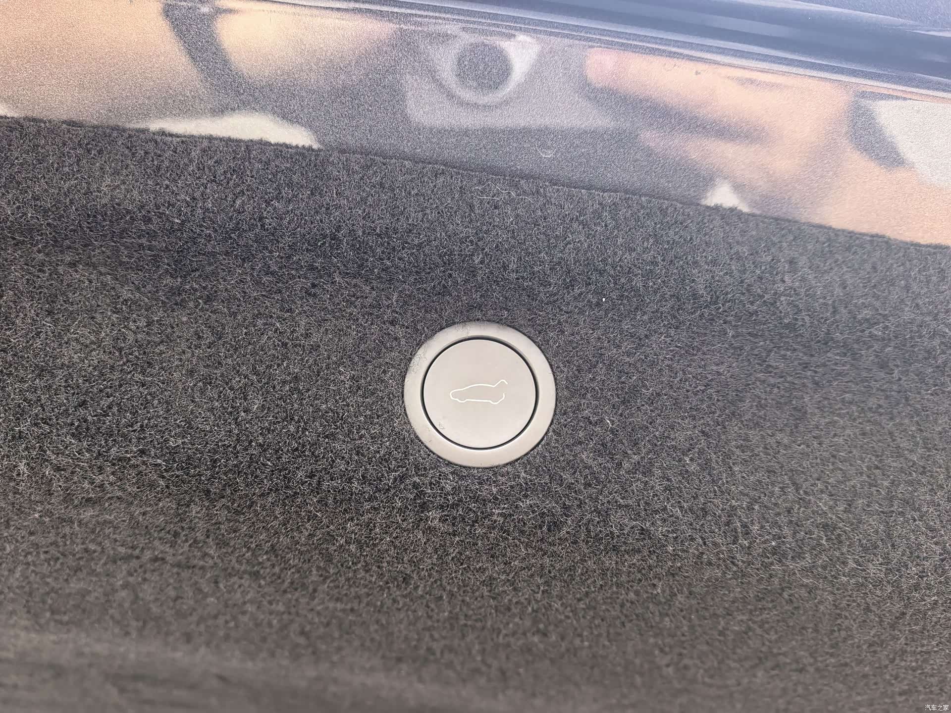 Tesla Model Y, 2025 19