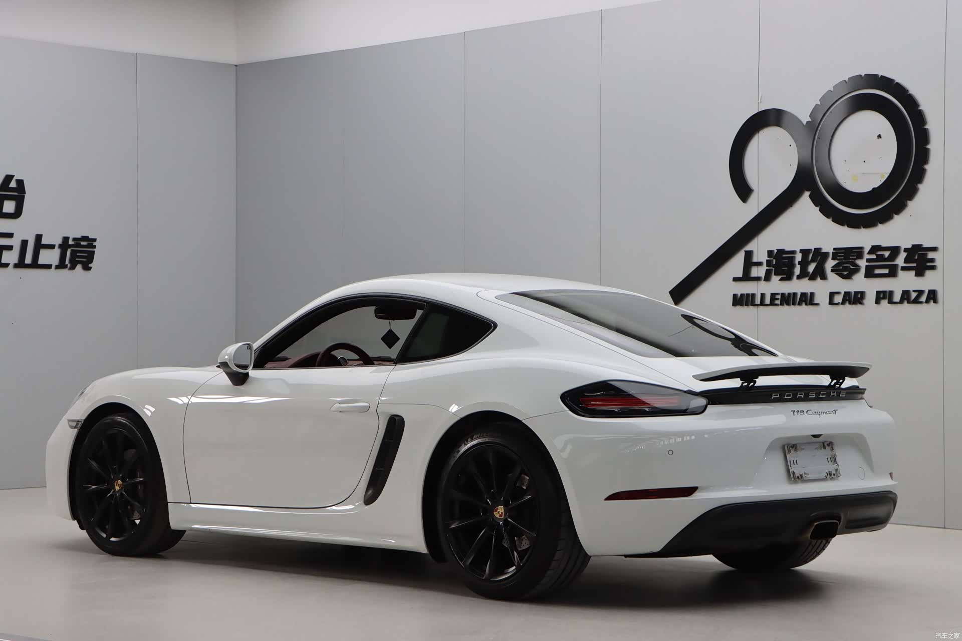 Porsche Cayman, 2017 4
