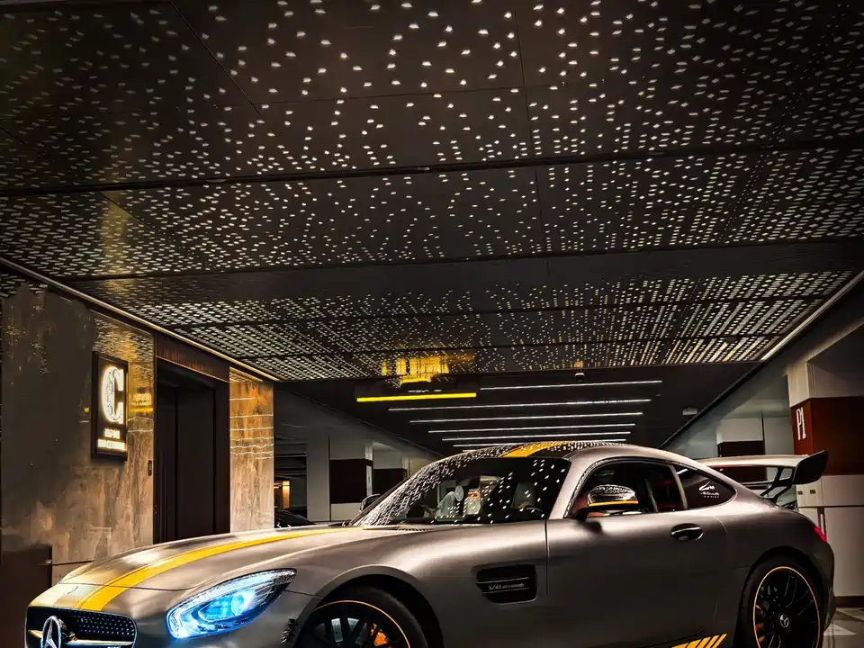 Mercedes-Benz AMG GT Mercedes-Benz AMG GT