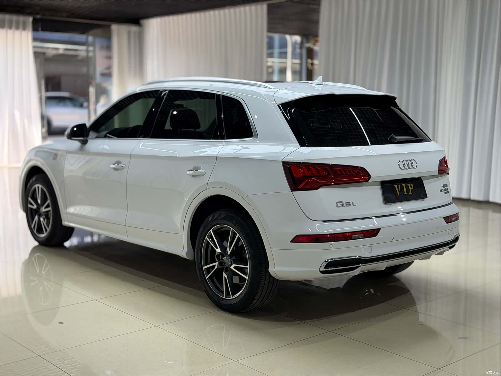 Audi Q5L, 2020 7