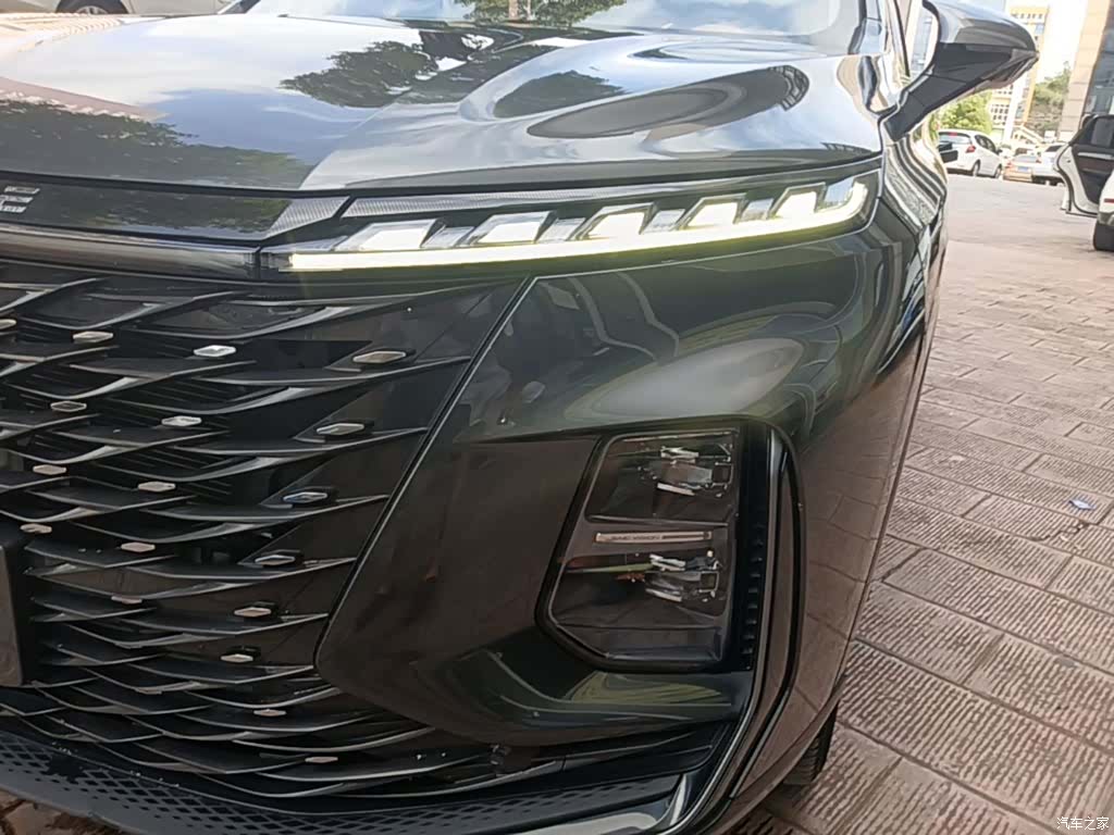 Roewe RX5, 2022 24